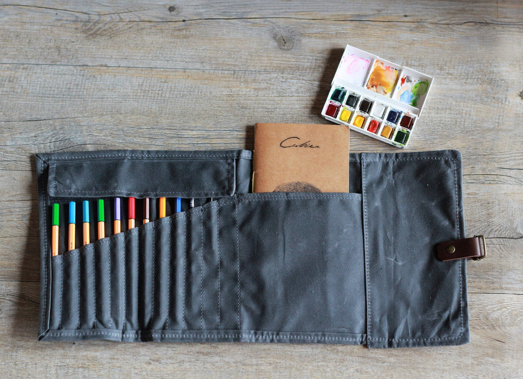 Roll up pencil case in waxed canvas, watercolor paint brush holder, waxed canvas roll up paint brush holder