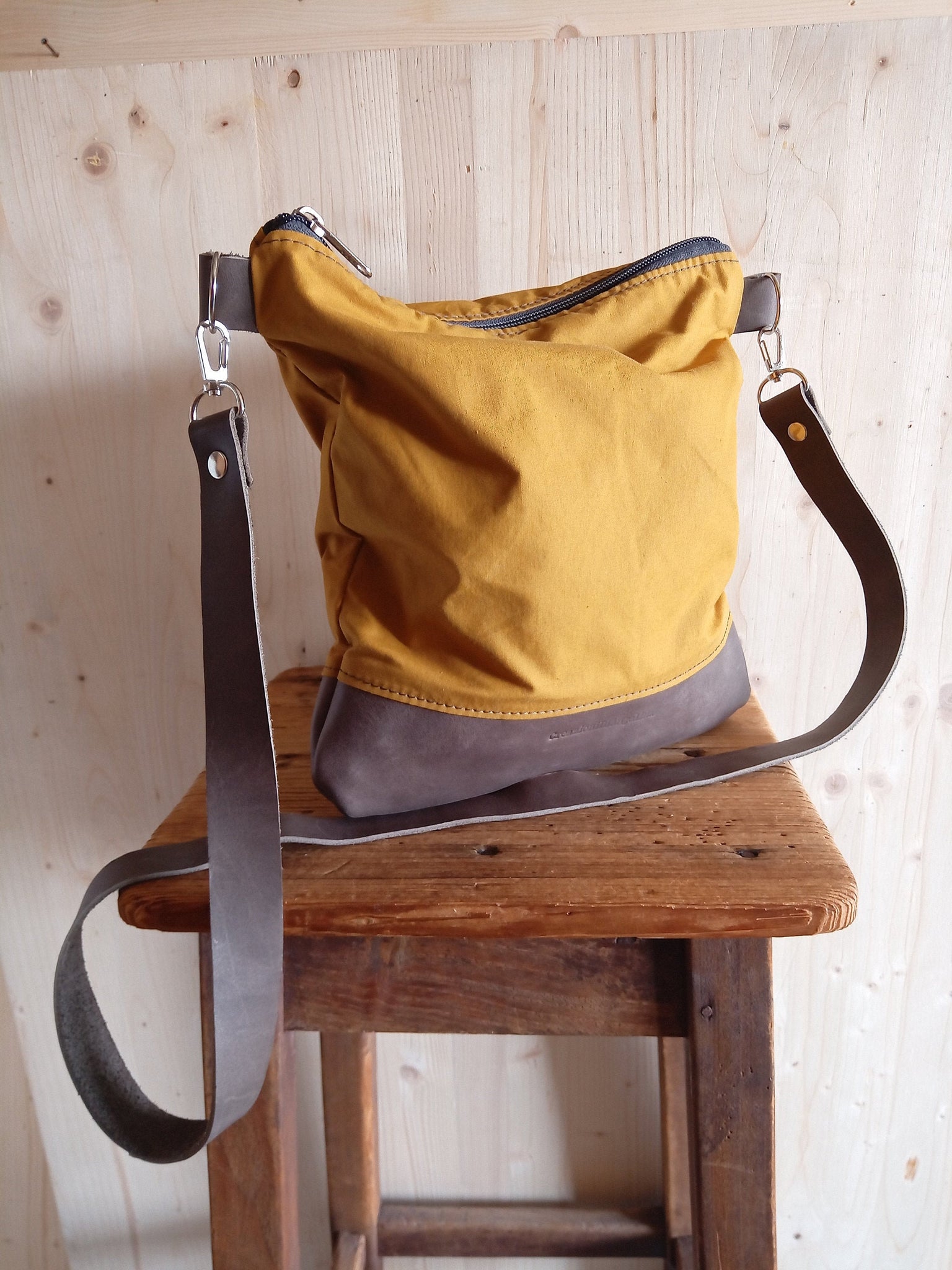Crossbody bag, shoulder bag, messenger bag, borsa tracolla, borsa a spalla  – Officine Canvas Milano